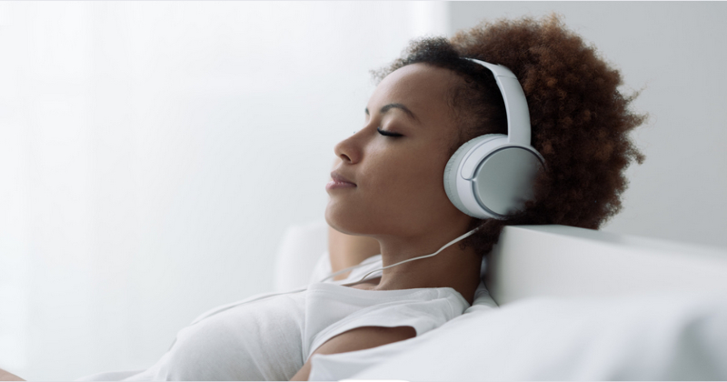 Lofiミュージックを聞く